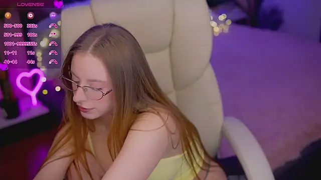 SilverrMoon online show from 28, 11, 2025