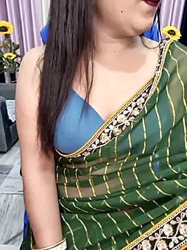 Cute-Raashii online show from 2, 2, 2026