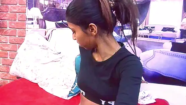 IndianSexySlender online show from 17, 11, 2025