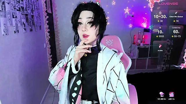 Snapshot of Aki__Ra chatting on 13, 2, 2025 Aki Ra online show from 13, 2, 2025