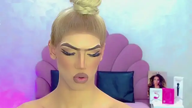 briana sex32 online show from 24, 4, 2026
