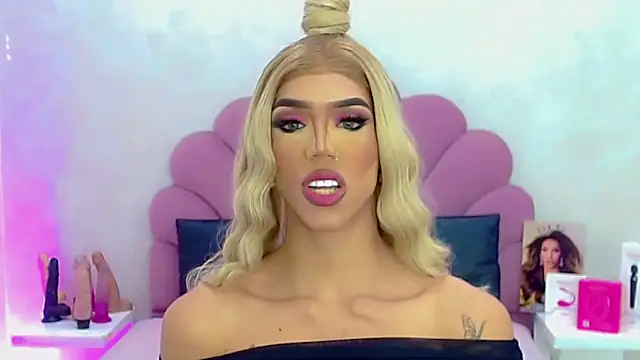 briana sex32 online show from 15, 3, 2026