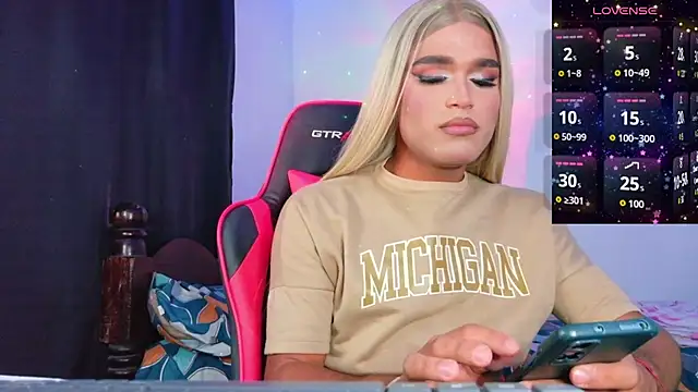 AllisonsweetZ online show from 25, 9, 2025