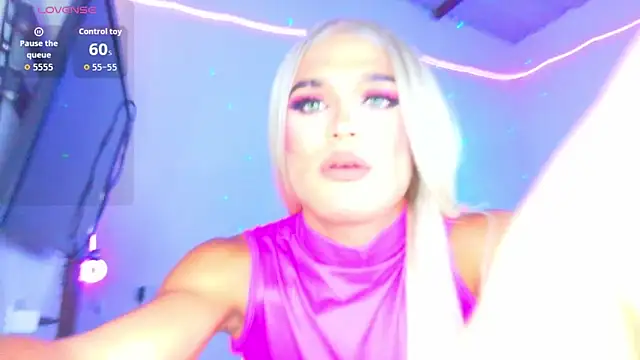 Snapshot of AllisonsweetZ chatting on 10, 4, 2026 AllisonsweetZ online show from 10, 4, 2026