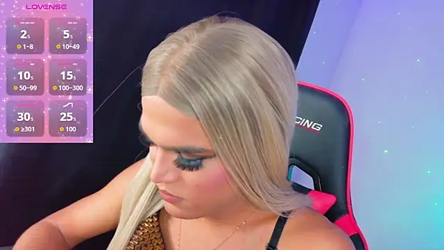 Snapshot of AllisonsweetZ chatting on 19, 11, 2025 AllisonsweetZ online show from 19, 11, 2025