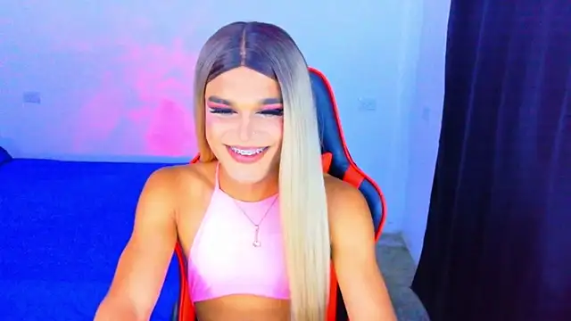 Snapshot of AllisonsweetZ chatting on 2, 6, 2026 AllisonsweetZ online show from 2, 6, 2026