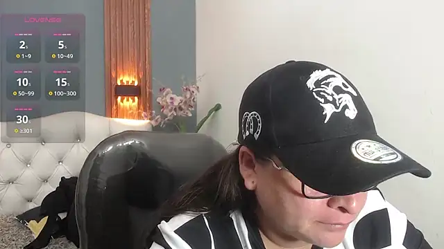 katty femdom online show from 23, 4, 2026