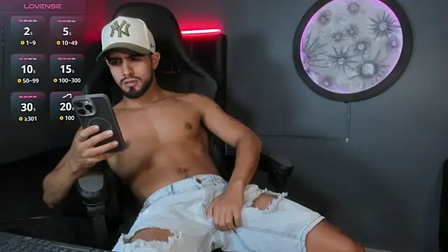 khriss brown online show from 12, 11, 2025