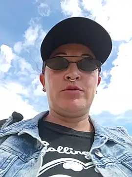 sophie banger online show from 13, 7, 2026