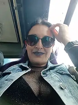 sophie banger online show from 7, 4, 2026