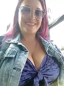Snapshot of sophie_banger chatting on 25, 5, 2026 sophie banger online show from 25, 5, 2026