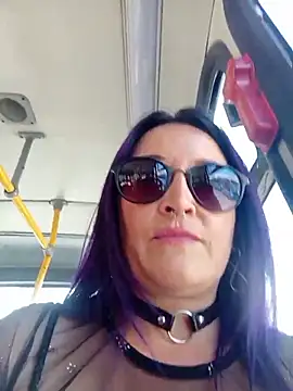 sophie banger online show from 8, 4, 2026