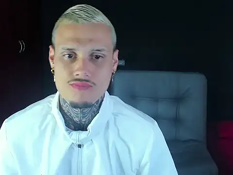 Snapshot of fucking_sinner chatting on 28, 3, 2026 fucking sinner online show from 28, 3, 2026