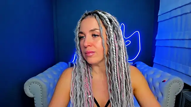 rock n roxy online show from 5, 12, 2025