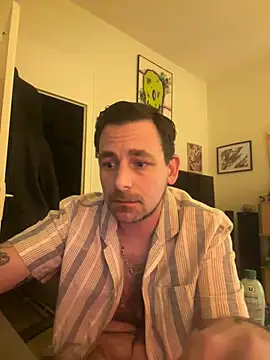 Snapshot of defbond420 chatting on 21, 1, 2025 defbond420 online show from 21, 1, 2025