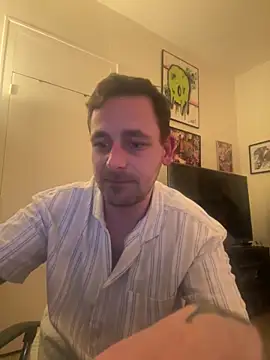 Snapshot of defbond420 chatting on 11, 10, 2025 defbond420 online show from 11, 10, 2025