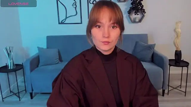 Snapshot of BritnieCute chatting on 17, 10, 2025 BritnieCute online show from 17, 10, 2025