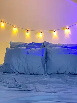 cutte dora online show from 2, 12, 2025