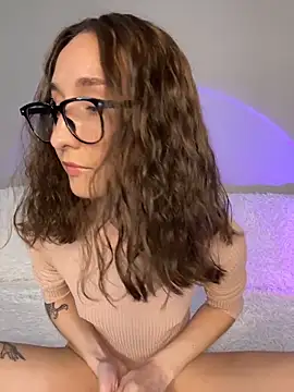 Snapshot of cutte_dora chatting on 13, 5, 2026 cutte dora online show from 13, 5, 2026