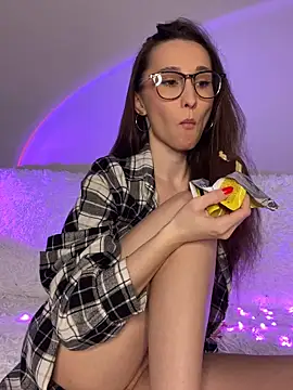 cutte dora online show from 2, 3, 2026