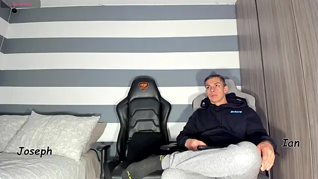 ianandjosephx online show from 21, 4, 2026