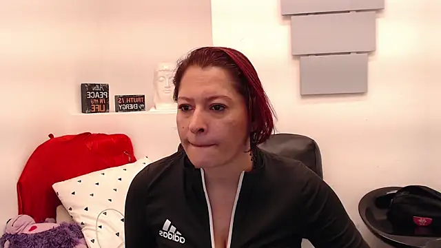 eva twiss online show from 3, 6, 2026