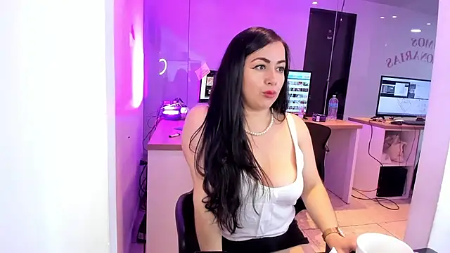 Kimkalifa  online show from 24, 9, 2025