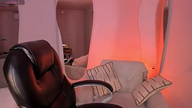 ChloePreston  online show from 10, 3, 2026