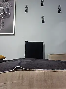 dickinyouto online show from 13, 11, 2025