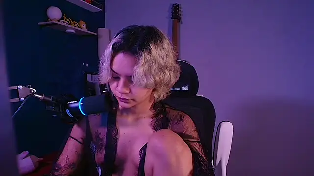 marlena3312 online show from 11, 2, 2026