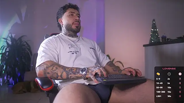 LeoSalvatore  online show from 9, 3, 2026