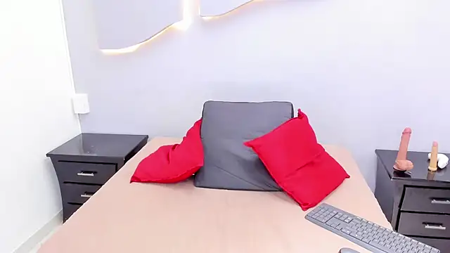 CarlieLyn online show from 22, 4, 2026