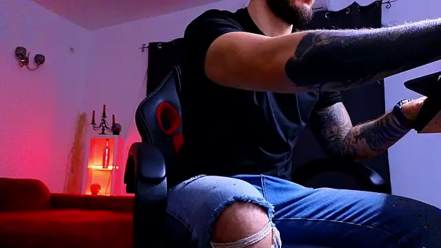 MightyAaron66 online show from 4, 11, 2025