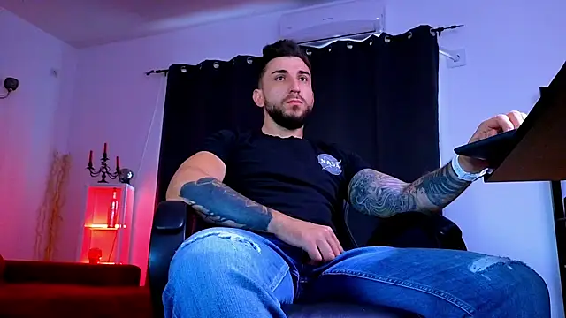 MightyAaron66 online show from 7, 7, 2026