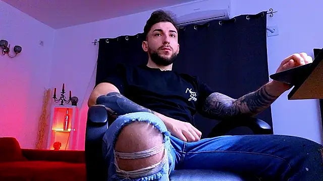 MightyAaron66 online show from 10, 2, 2026