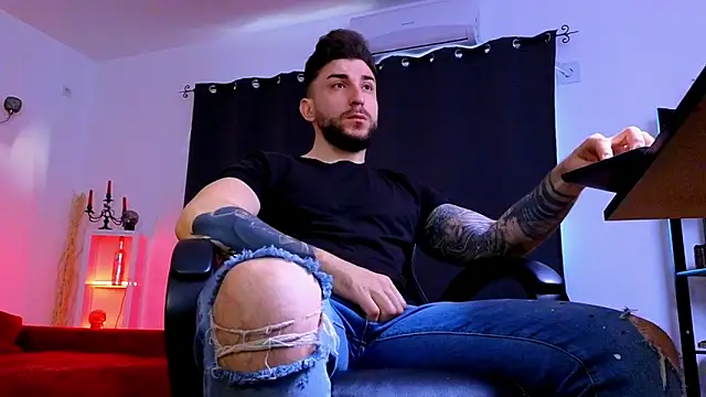 MightyAaron66 online show from 13, 4, 2026