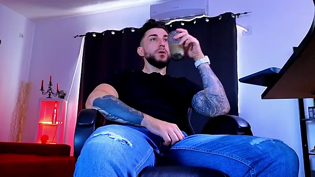 MightyAaron66 online show from 17, 7, 2026