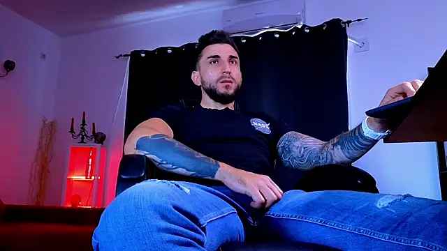 MightyAaron66 online show from 7, 7, 2026