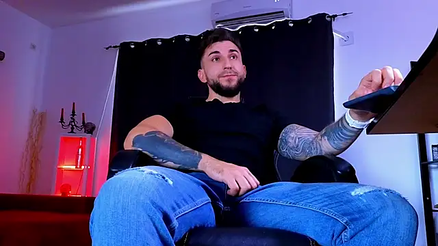 MightyAaron66 online show from 15, 7, 2026