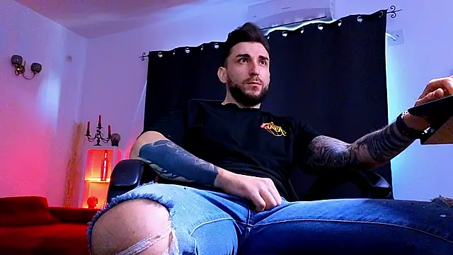 MightyAaron66 online show from 3, 2, 2026