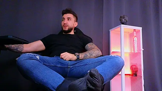 MightyAaron66 online show from 8, 3, 2025