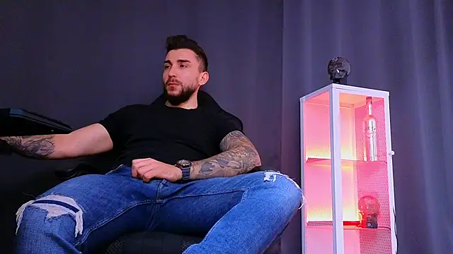 MightyAaron66 online show from 10, 3, 2025