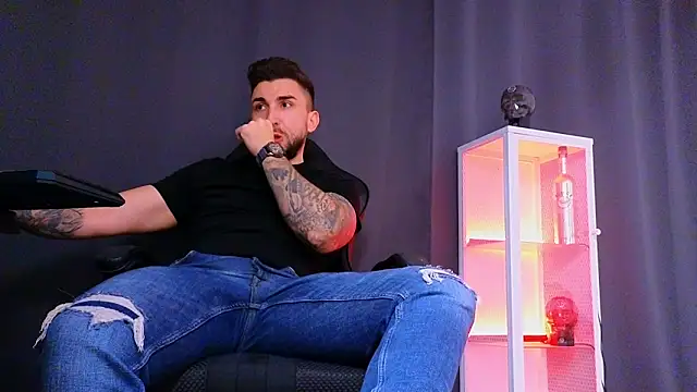 MightyAaron66 online show from 2, 3, 2025