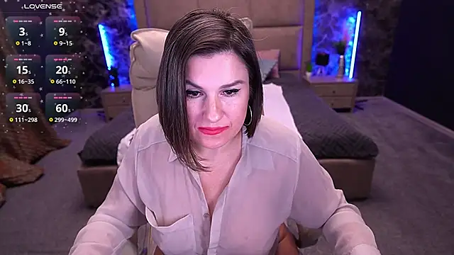 KiraRoxx online show from 23, 2, 2025