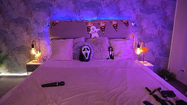 KiraRoxx online show from 25, 10, 2025