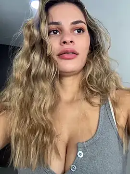 cuteluci  online show from 23, 3, 2026