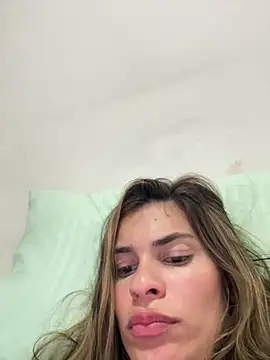 cuteluci  online show from 28, 1, 2025