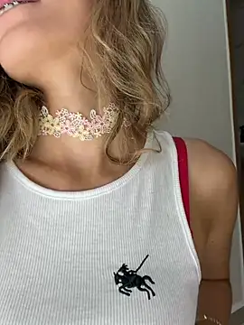 cuteluci  online show from 31, 3, 2026