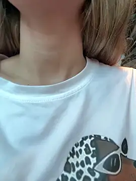 cuteluci  online show from 10, 3, 2026