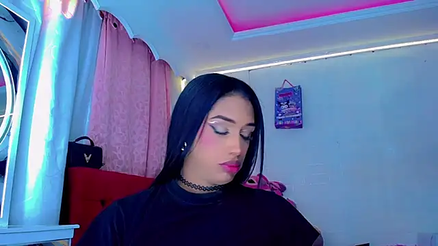 Snapshot of NahomiCamper chatting on 11, 6, 2026 NahomiCamper online show from 11, 6, 2026